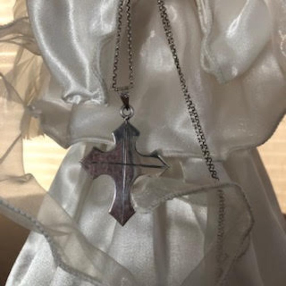 Sterling Silver Stylized Cross Pendant on 24" chain